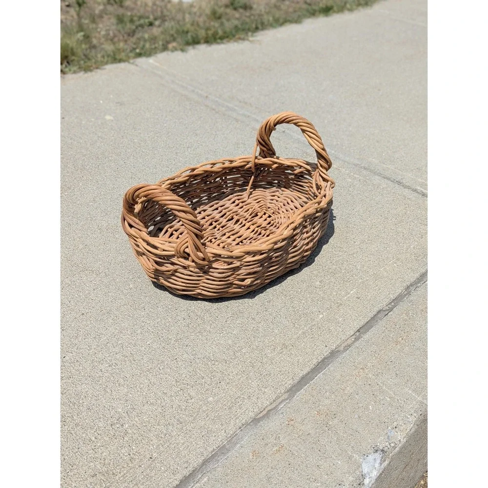 Rustic Farmhouse Wicker Gathering Basket Double Handle Cottagecore 18x12